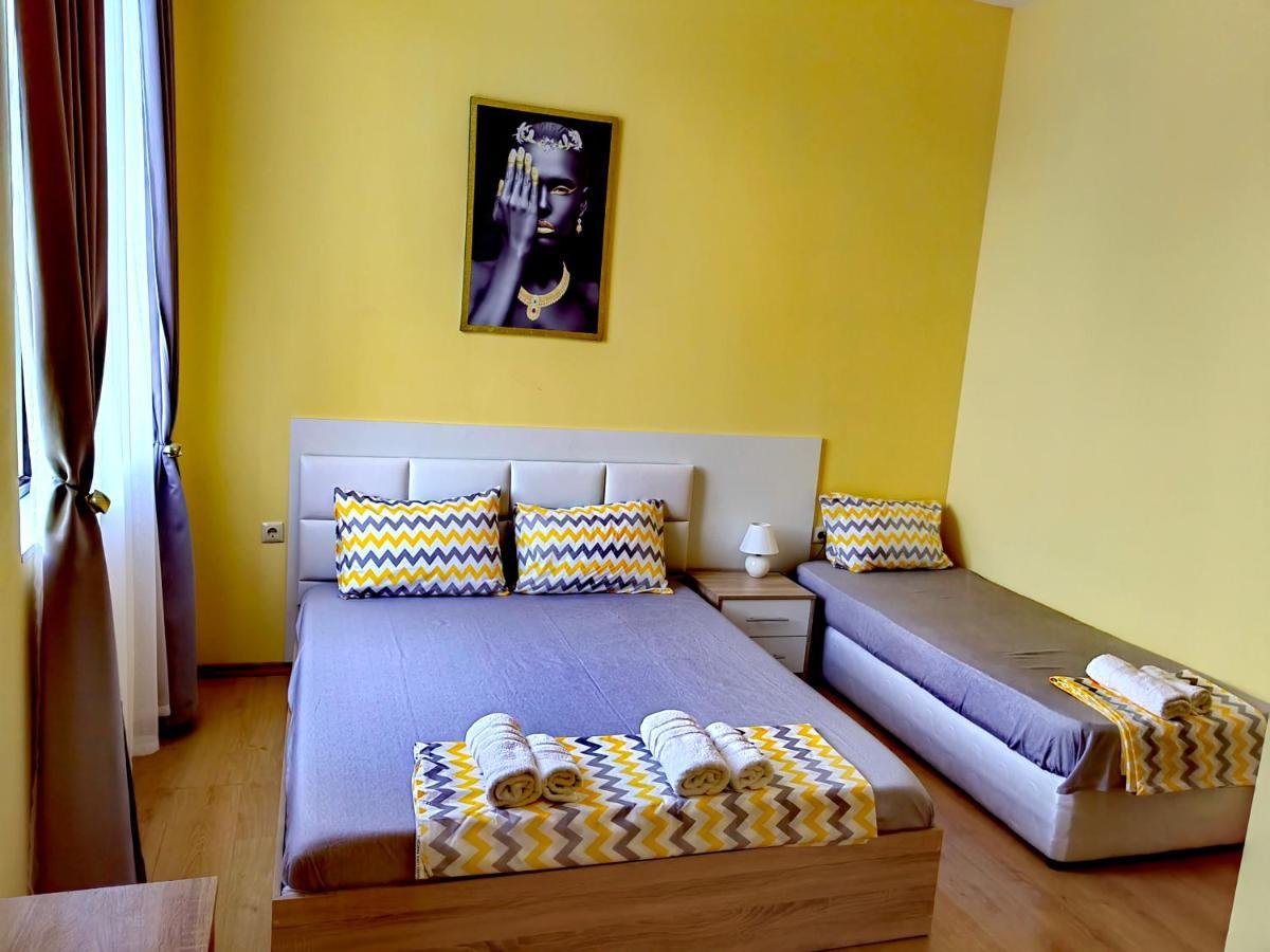 Pool Apartment Amadeus Lux Slăntjev Brjag Exteriör bild