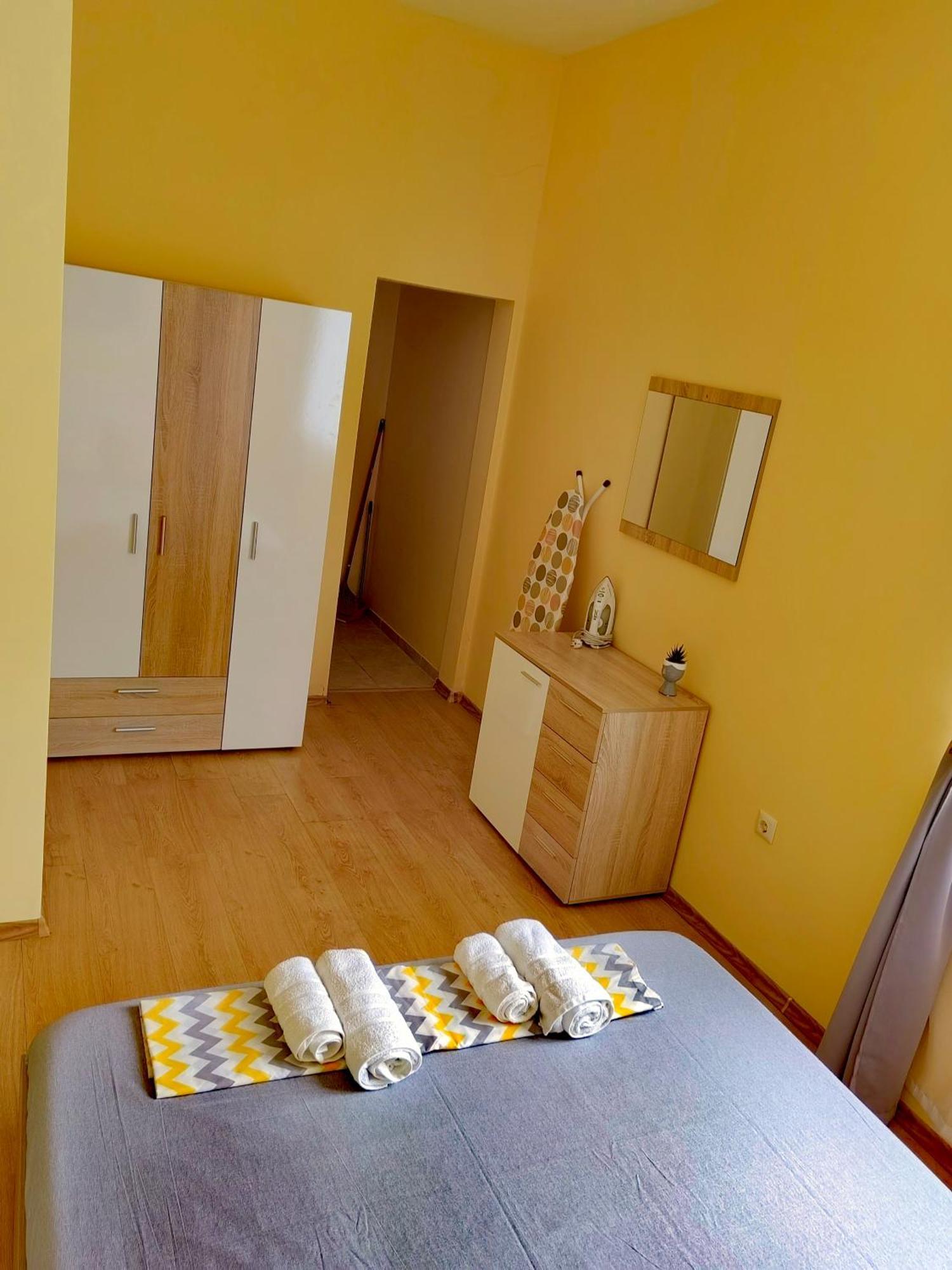 Pool Apartment Amadeus Lux Slăntjev Brjag Rum bild